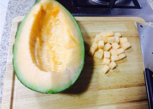 吃冰糖哈密瓜的视频,冰糖哈密瓜美味分享