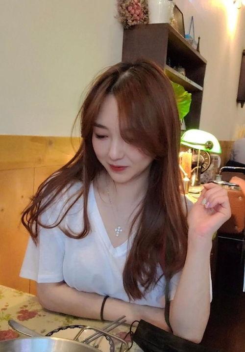 韩国吃瓜视频博主有哪些,揭秘热门博主背后的故事